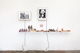 Raum für Gäste, Warmweiherstrasse 32,Un monde apart,Lichtkasten,Glazed ceramics objects